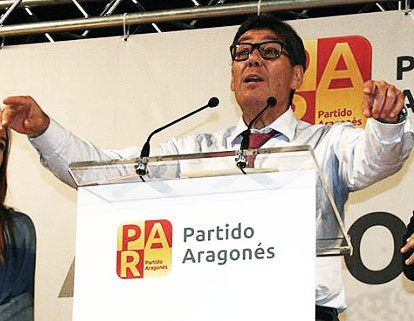 Aliaga: "En Aragón no sobra agua, faltan inversiones"