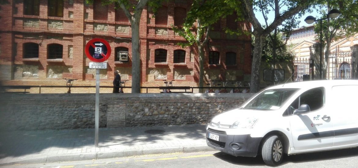 El PAR Zaragoza solicita plazas de estacionamiento para personas con discapacidad en Las Fuentes
