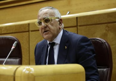 El senador del PAR Clemente Sánchez-Garnica lleva a los Presupuestos el problema de los interinos