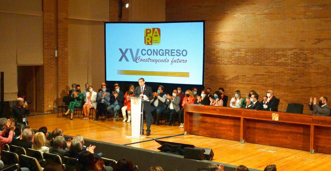 Arturo Aliaga clausura el XV Congreso y ofrece un proyecto de centro serio, sincero, sólido, con ambición y con los valores del PAR