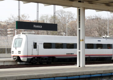 El PAR reivindica un servicio de trenes de cercanías Huesca-Zaragoza y pide el apoyo de la DPH con una propuesta al pleno