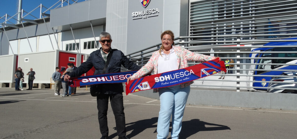 Gabás apuesta por potenciar el deporte y destaca que la SD Huesca demuestra que la ciudad puede ser “de Primera, en todo”